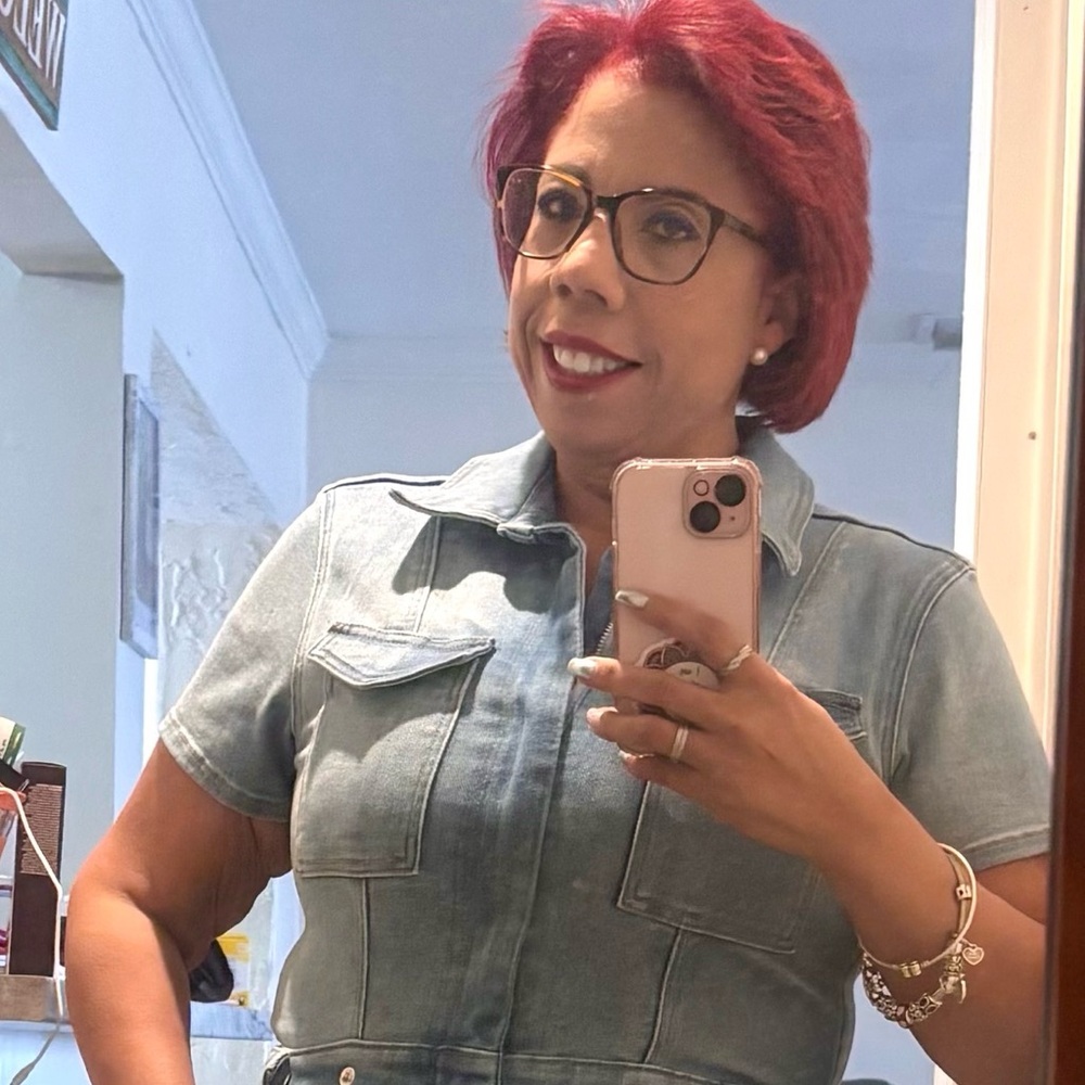 Meet your Posher, Esther